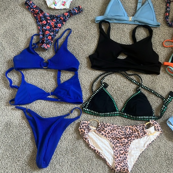 Bathing suit lot - shein, Abercrombie and fitch, Victoria’s Secret size M - Picture 5 of 5